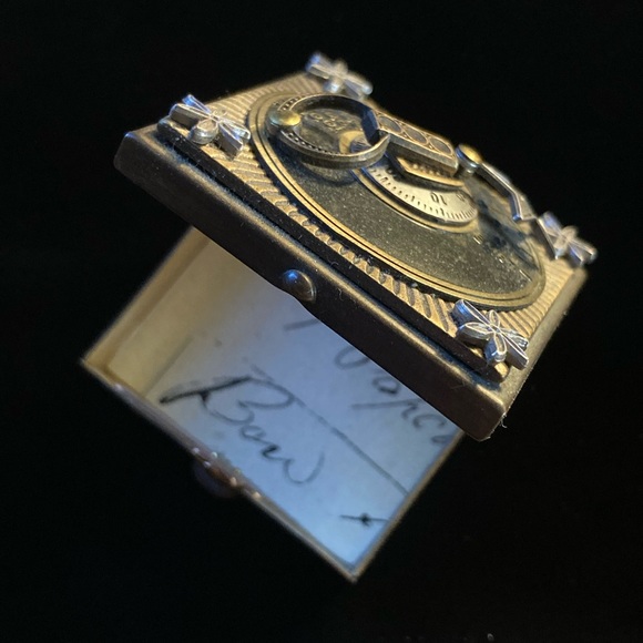 Steampunk jewelry box, high quality, metal 1 1/2 in. Square - Picture 3 of 5